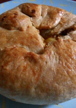 A picture of Mini chicken pot pie.