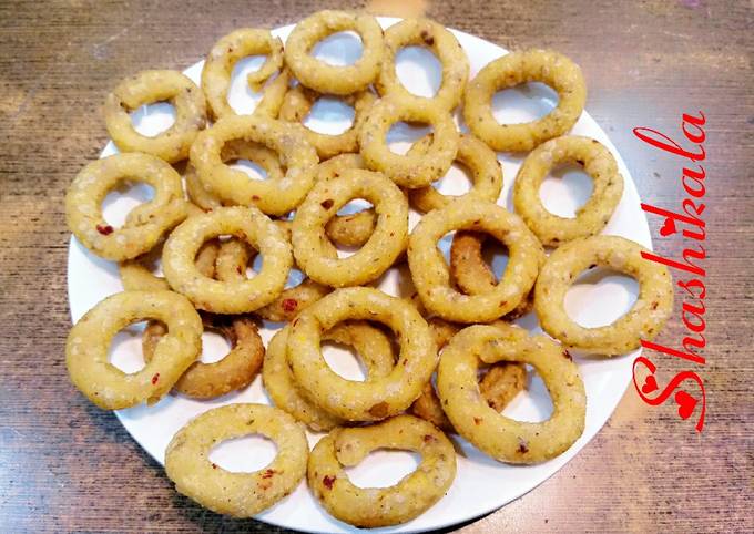 Rice Flour Rings Recipe by Shashikala Koli - Cookpad