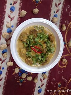 ক্যাপ্সিকাম সয়াবিনের কোফতা কারি (capsicum soyabean kofta curry recipe in Bengali) রেসিপির প্রধান ছবি