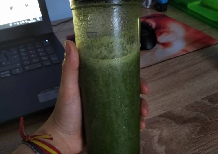 Batido de espinacas con naranja