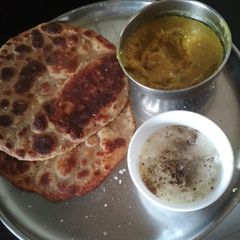 A picture of Dal paratha.