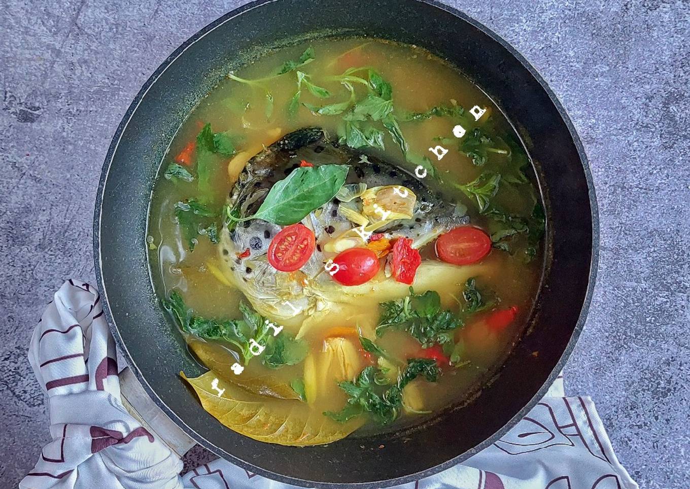 Pindang Kepala Salmon