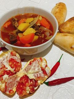 Hình của món Bò sốt vang.