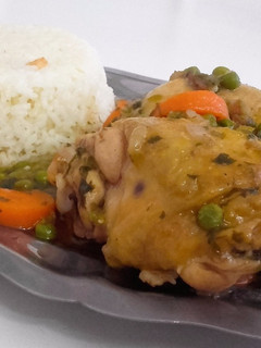 Una foto de Seco de pollo Ecuatoriano