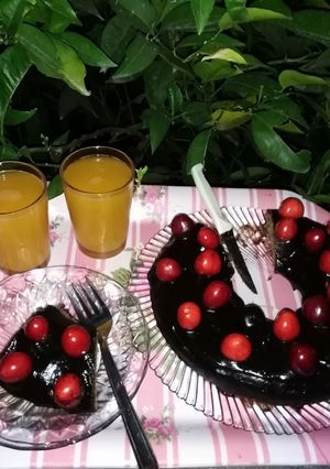 صورة لوصفة كيكة الشوكولا والكرز