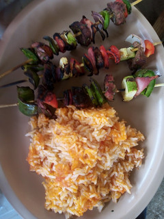 Una foto de Brocheta de Res