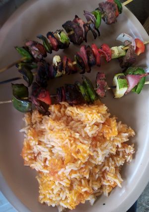Una foto de Brocheta de Res