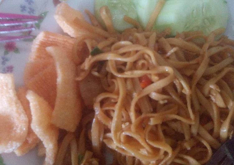 Resep Ifumie goreng bakso yang Lezat