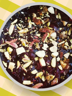 பீட்ரூட் அல்வா (Beetroot halwa recipe in tamil) செய்முறை முக்கிய புகைப்படம்