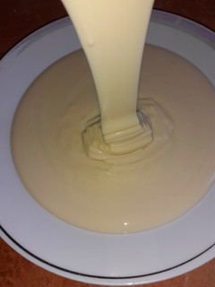 Una foto de Leche azucarada condensada