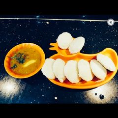 A picture of #Idli Sambhar.