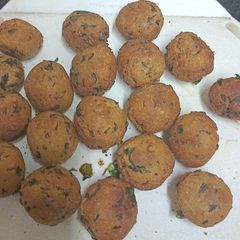 A picture of Golden Methi Balls (Starter).