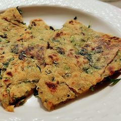 Healthy Methi parantha A picture of Healthy Methi parantha.