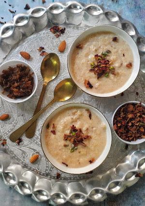 A picture of Gulkand phirni.