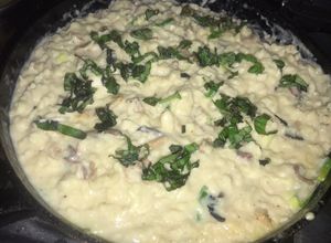 Una foto de Spaetlez al fondué de queso y champiñones ostras