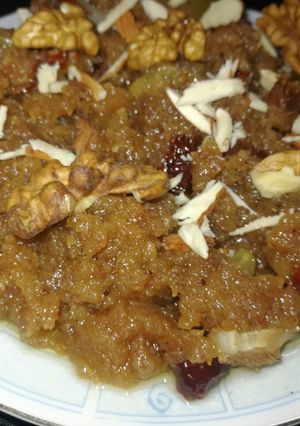 A picture of Cheerh ka halwa | gonde ka halwa.