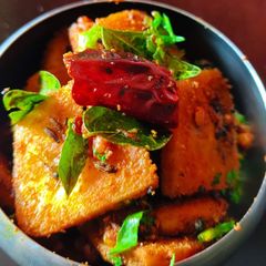 A picture of Raw Banana Fry.