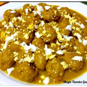 Albóndigas en pepitoria