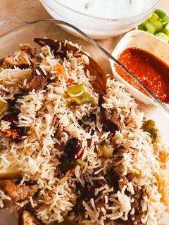 A picture of Yakhni Pulao /White Pulao.