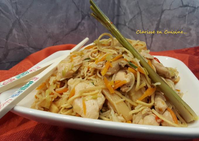 Nouilles asiatiques au poulet et pousses de bambou de Clarisse en Cuisine -  Cookpad