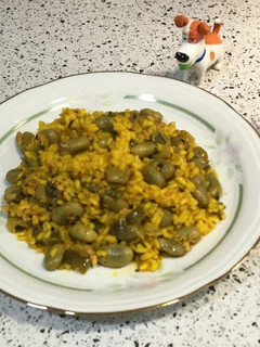 Una foto de Arroz con habas