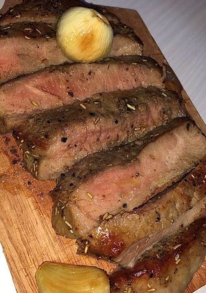 Foto resep SIRLOIN STEAK ENAK! (Herbs)🍃