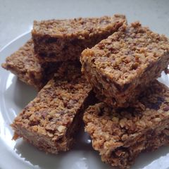Inflam-friendly flapjacks A picture of Inflam-friendly flapjacks.