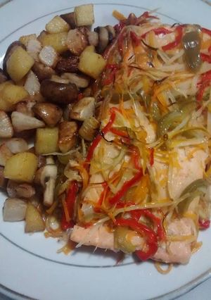 Una foto de Salmón oriental