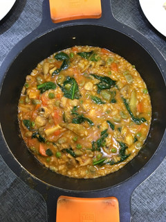 Una foto de Arroz 🍚 meloso de bacalao y verduritas 🥦🥒🍆🌶