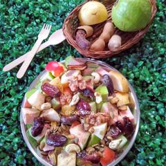 A picture of Fruits And Nuts Salad.