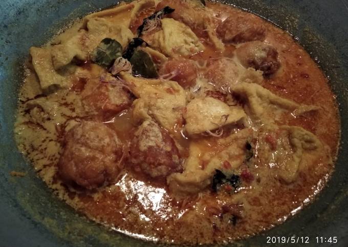 Ini dia! Bagaimana cara buat Gulai merah telur dan tahu  nagih banget