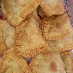A picture of Semovita meat pie.