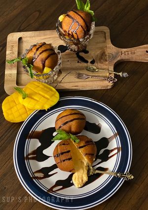 A picture of Fried Mango Raisin Ice-cream.