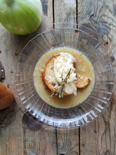 Una foto de Soupe aux oignons (Sopa de cebolla)