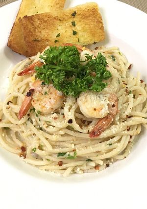 A picture of Shrimp Aglio Olio.