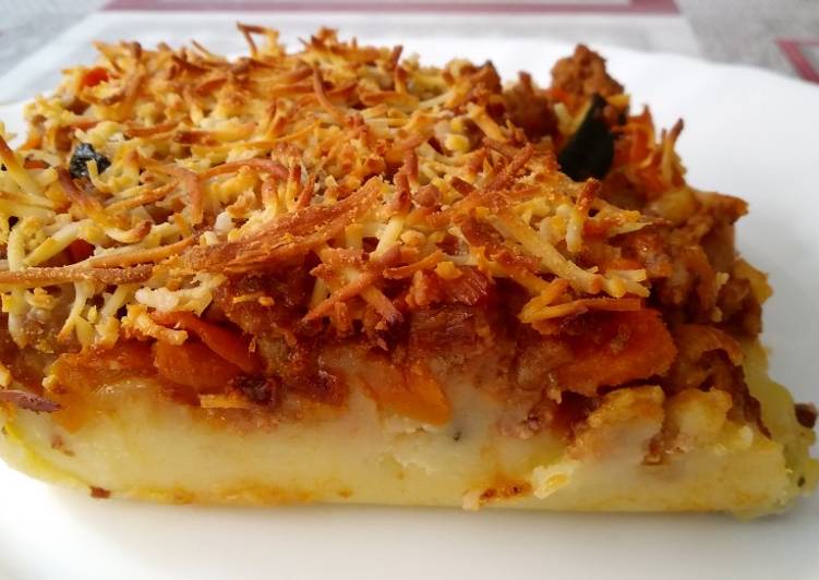 Pastel de carne, patata y verduras