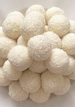 صورة لوصفة كرات جوز الهند..🤍🥥