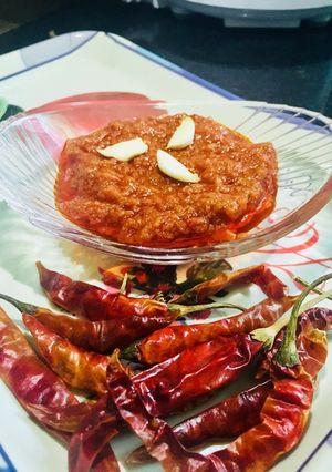 A picture of Spicy Chilli Garlic Sauce For Momos.