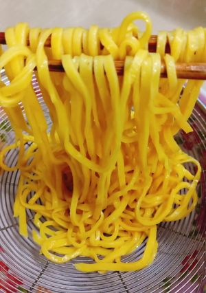Hình của món Làm mì trứng.