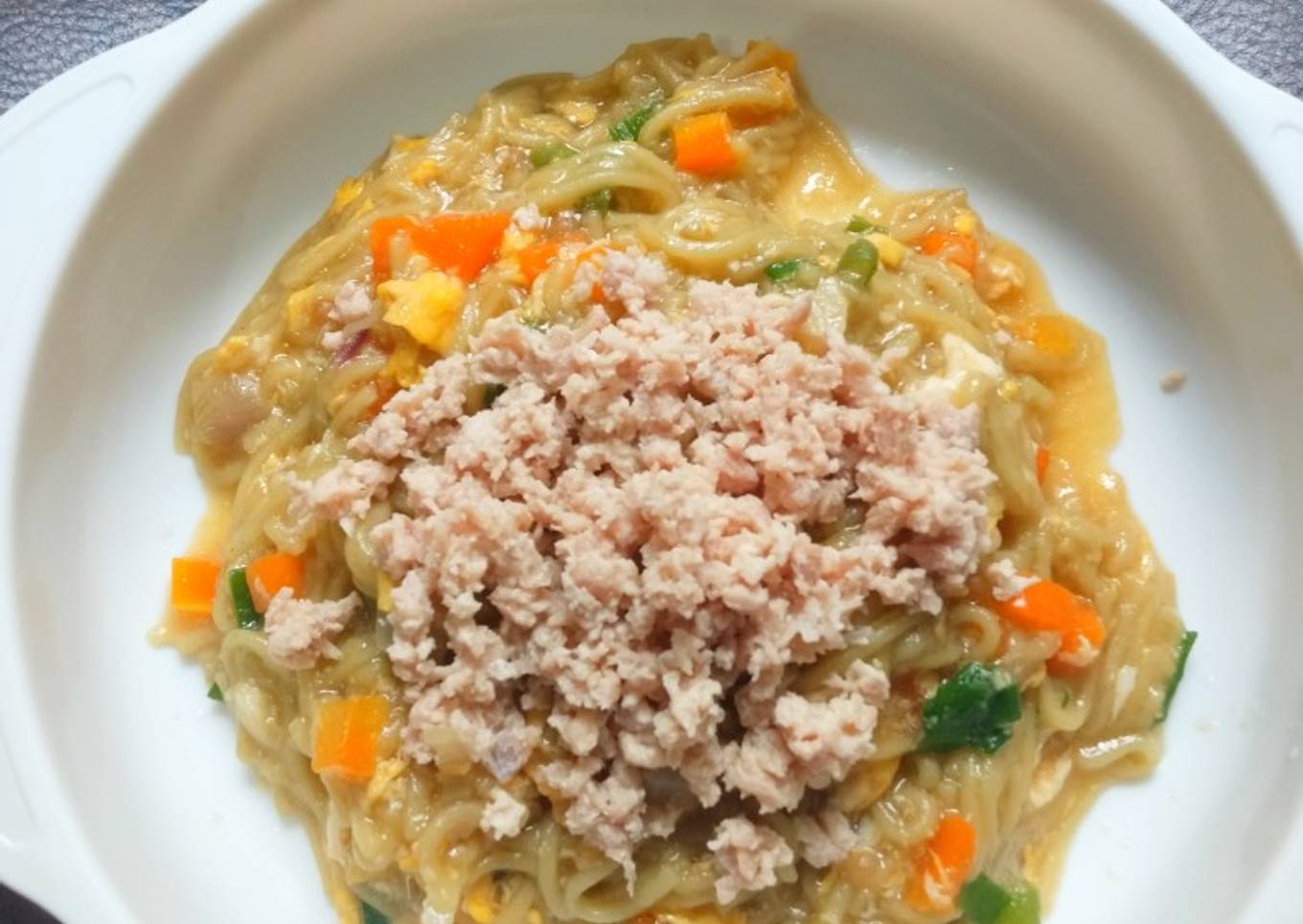 Mie nyemek topping ayam cincang Mpasi 1+