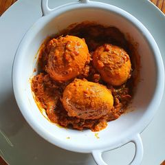 A picture of Egg masala.