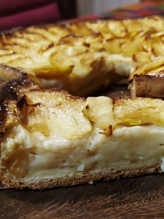 Una foto de Tarta de manzanas y crema pastelera
