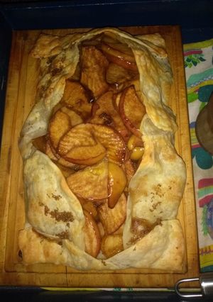 Una foto de Strudel de manzana con masa de tarta