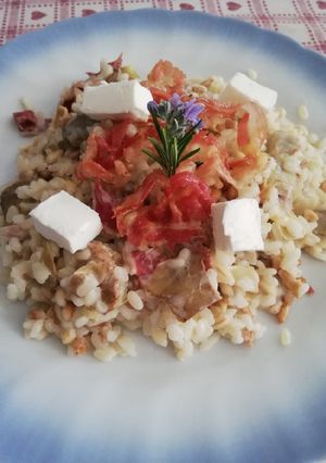 Foto di Cereali con carciofi, formaggio spalmabile e pancetta croccante