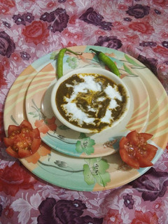 पालक पनीर हेल्थी और टेस्टी (Palak Paneer healthy and tasty 😋 recipe in hindi) रेसिपी मुख्य फोटो