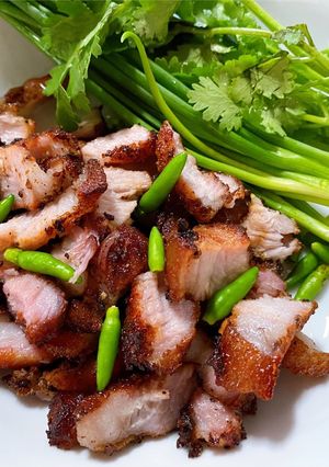 รูปของ สามชั้นส้ม 🥓🌶🧄