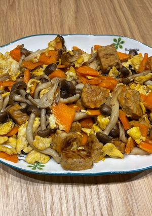天貝炒菇蘿蔔蛋 的食譜成品照片