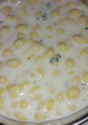 A picture of Boondi raita.