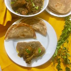 A picture of Kerala chicken curry.