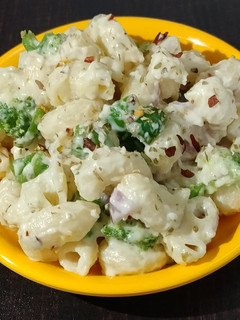 વ્હાઈટ સોસ ચિઝી પાસ્તા (White Sauce Cheesy Pasta Recipe In Gujarati) રેસીપી મુખ્ય ફોટો
